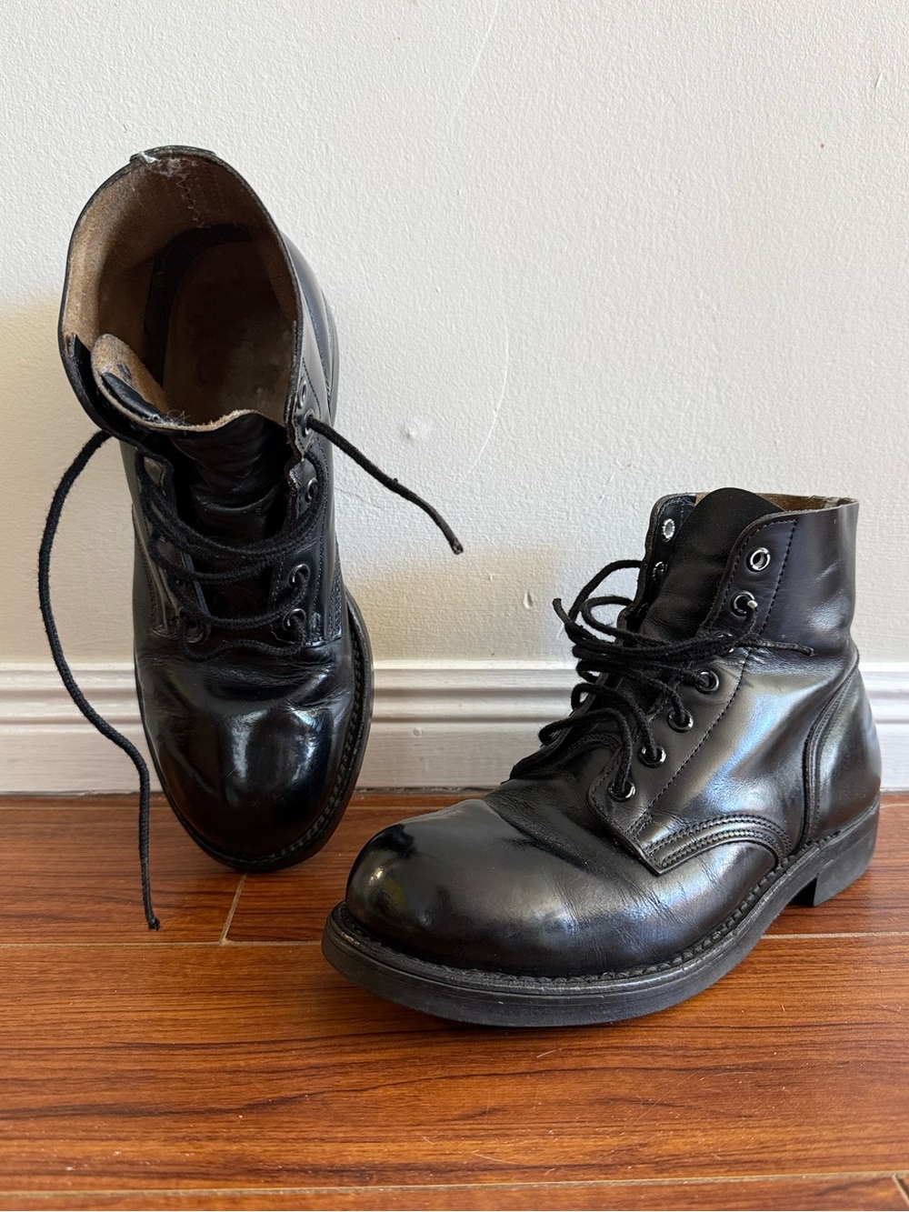 (See photos) Vintage Leather Steel toe boots